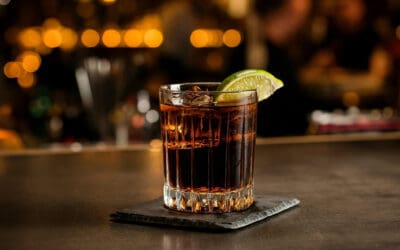 The Cuba Libre: A Timeless Classic – History, Recipe & Cultural Significance